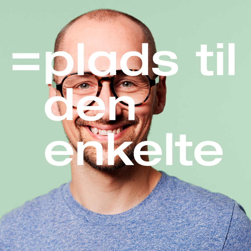 Billede af medarbejder med teksten: Plads til den enkelte