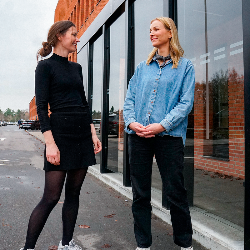 Nan Sofie og Mille. medarbejdere i ATP