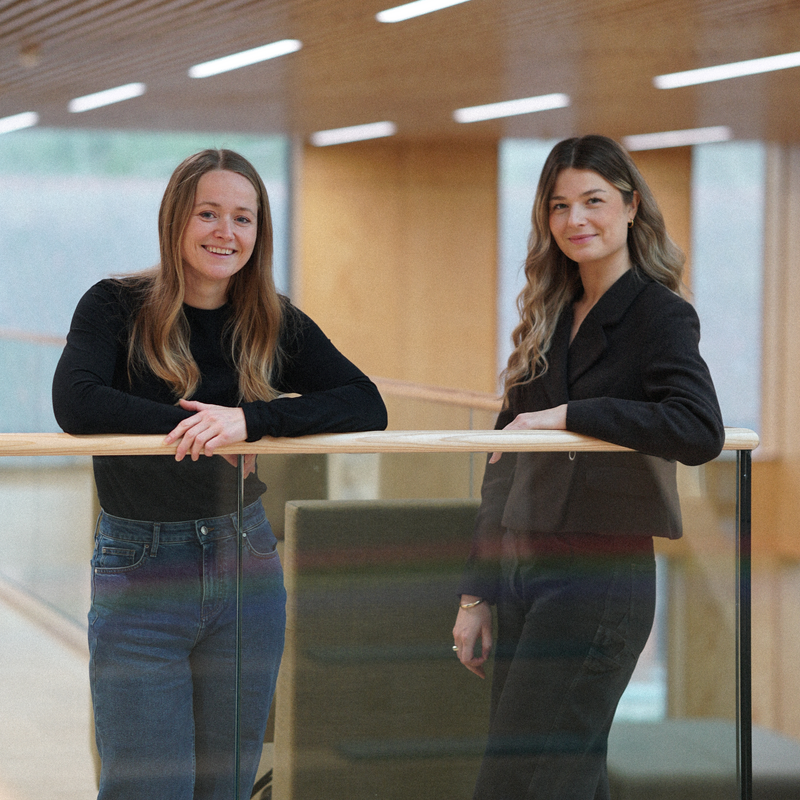 Louise og Christine, medarbejdere i ATP