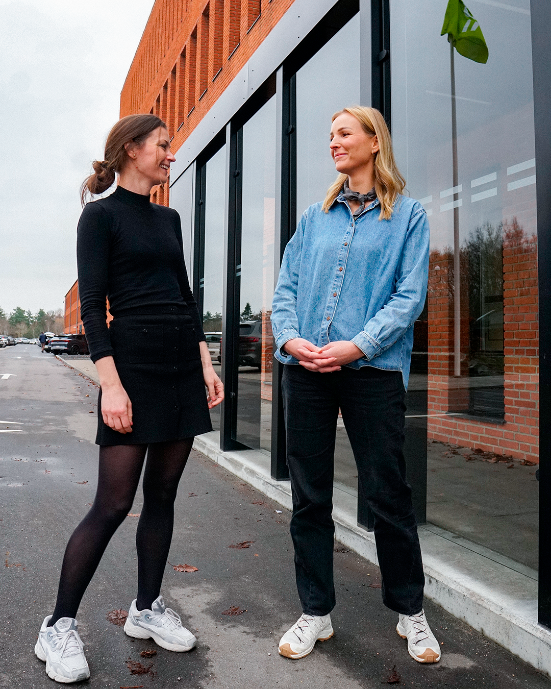 Nan Sofie og Mille. medarbejdere i ATP